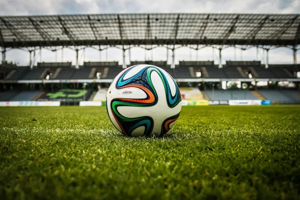 Ver fútbol en vivo: cuando el corazón late al ritmo del balón